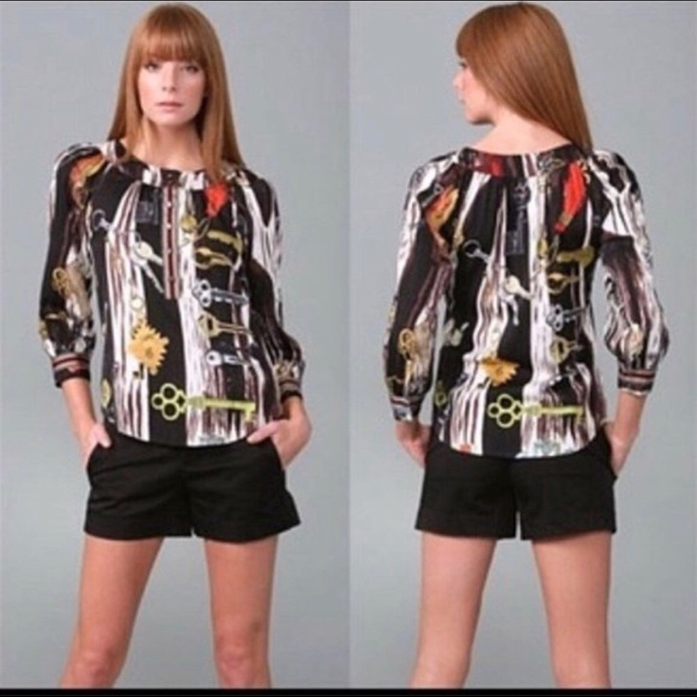 NWOT DVF CORSO TOP SZ 6